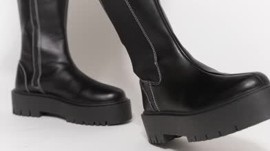 Womens Black schuh Danika Chunky Elastic Knee Boots | schuh